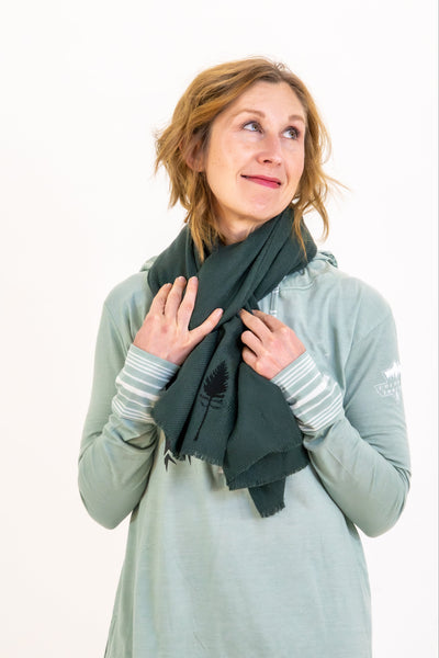 1876 | The Sterling Scarf