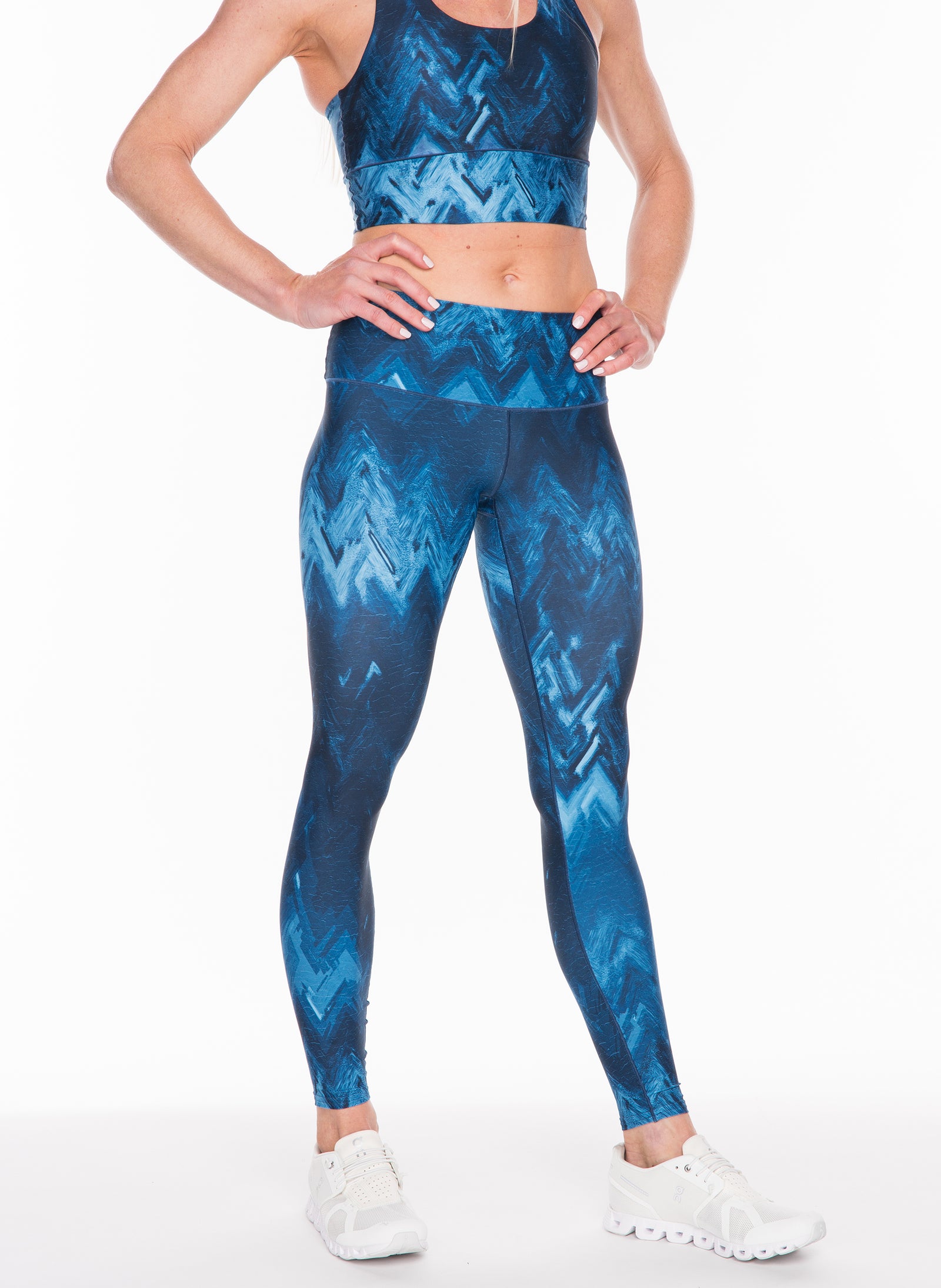 Stylish Wave Tights for Active Women